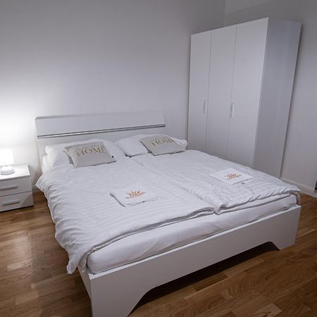 New Apartments Complex Prague Florenc Екстериор снимка
