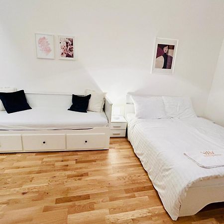 New Apartments Complex Prague Florenc Екстериор снимка