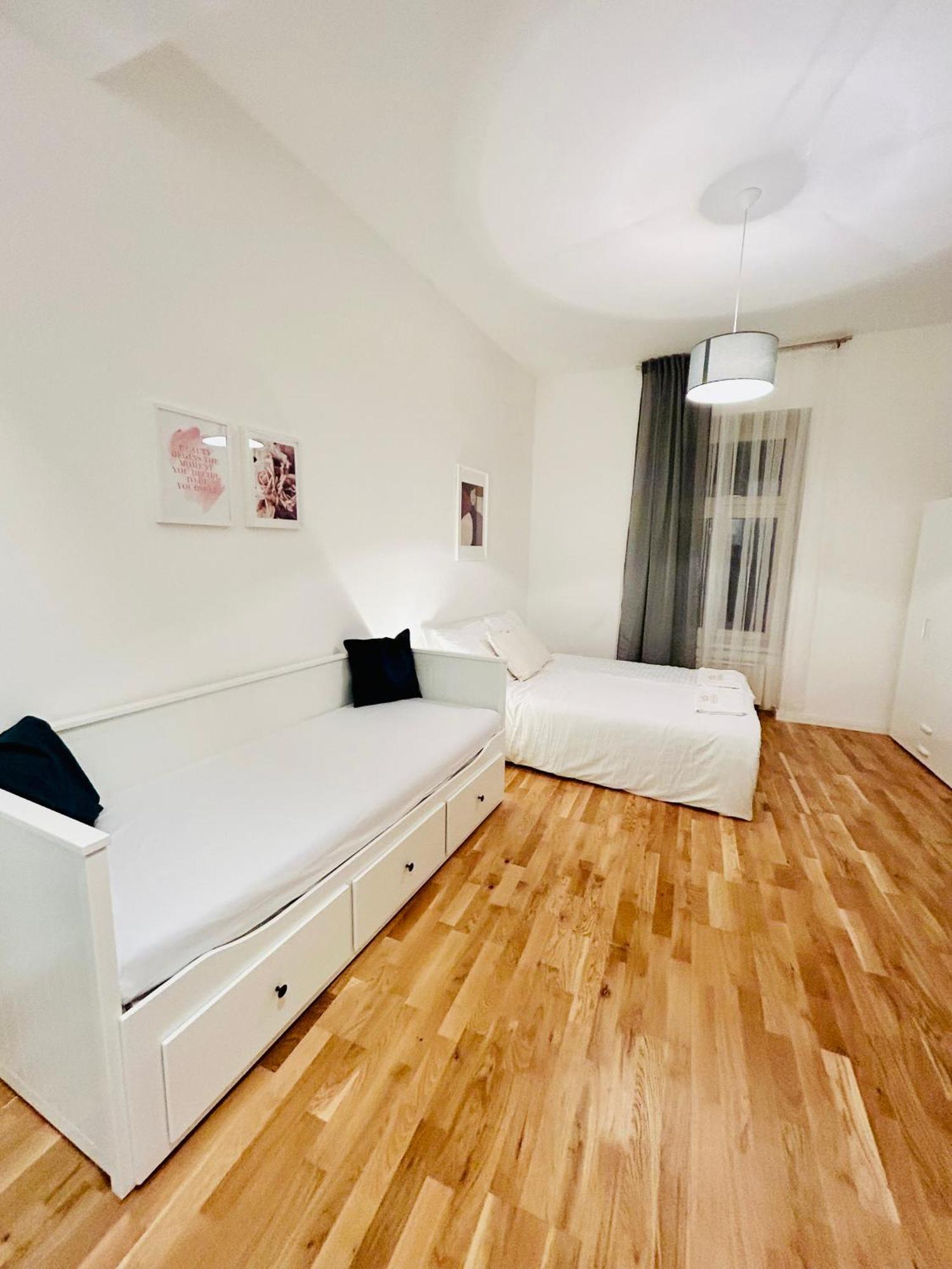 New Apartments Complex Prague Florenc Екстериор снимка