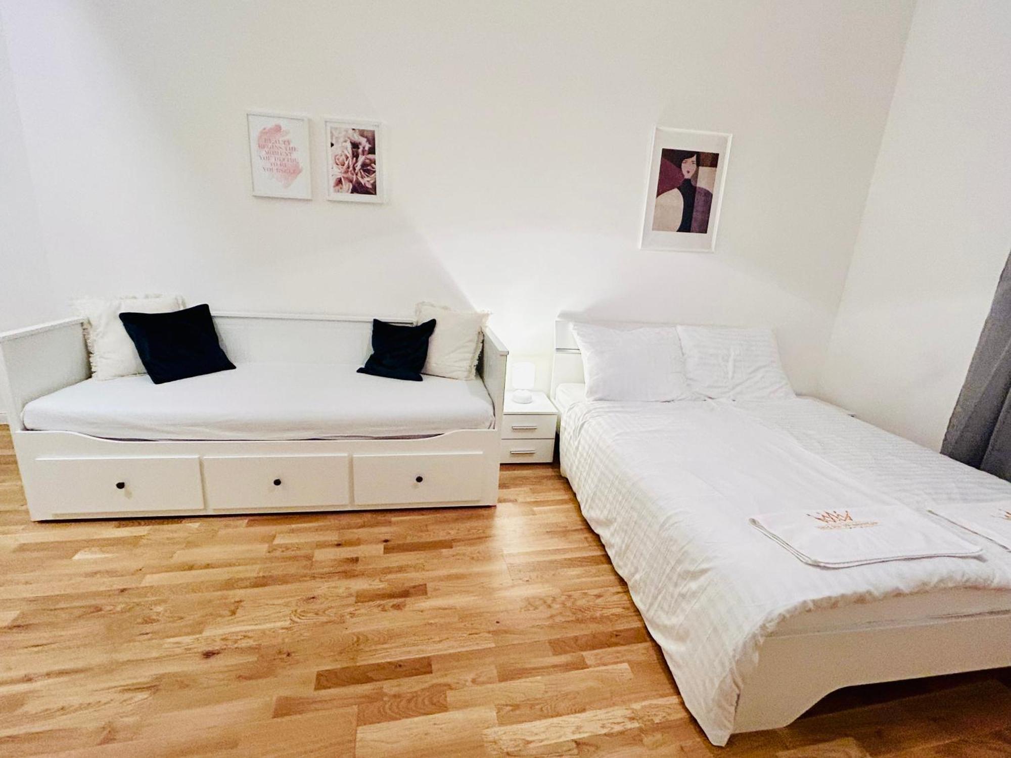 New Apartments Complex Prague Florenc Екстериор снимка