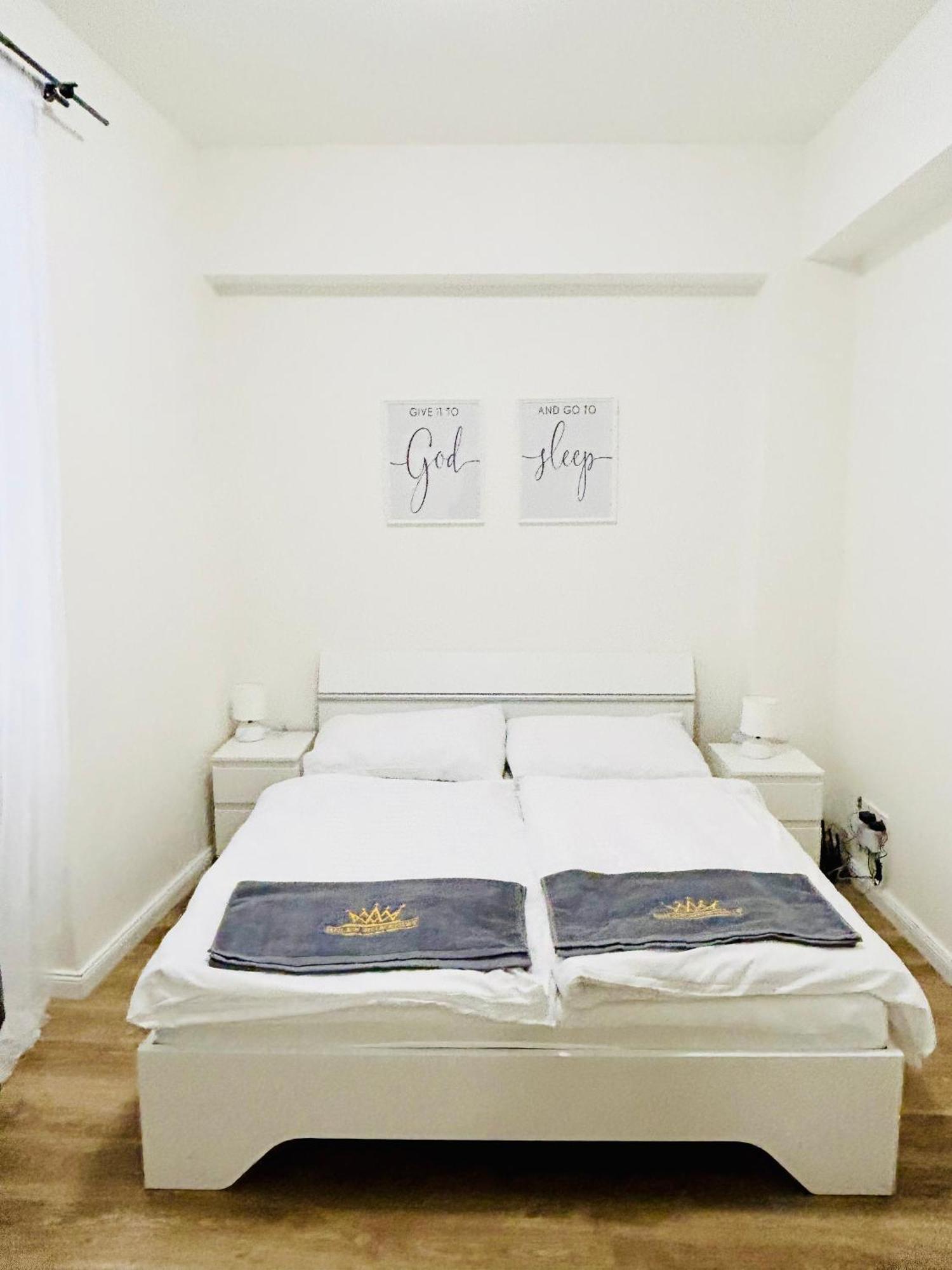 New Apartments Complex Prague Florenc Екстериор снимка